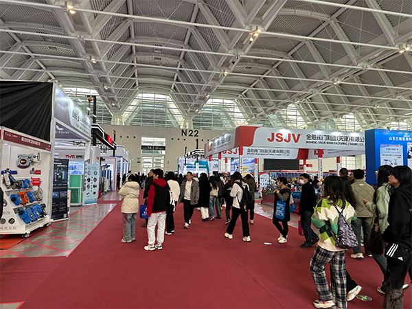 The 21st Tianjin Industry Fair 2025 intelligent pump valve exhibition(图5)