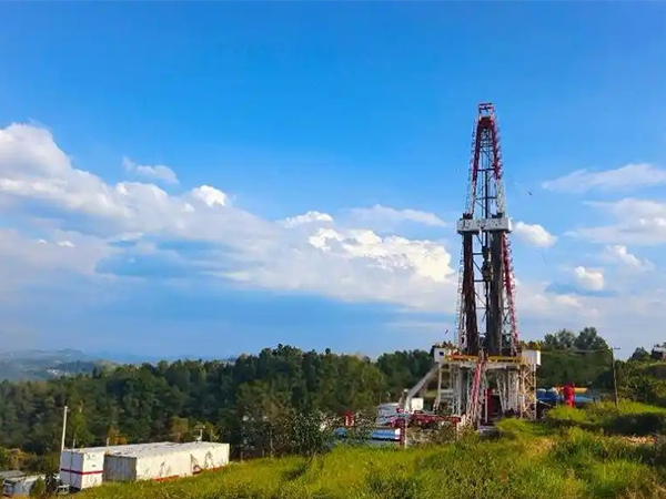 Zhejiang Oilfield has set a new domestic record for deep shale gas drilling.(图1)